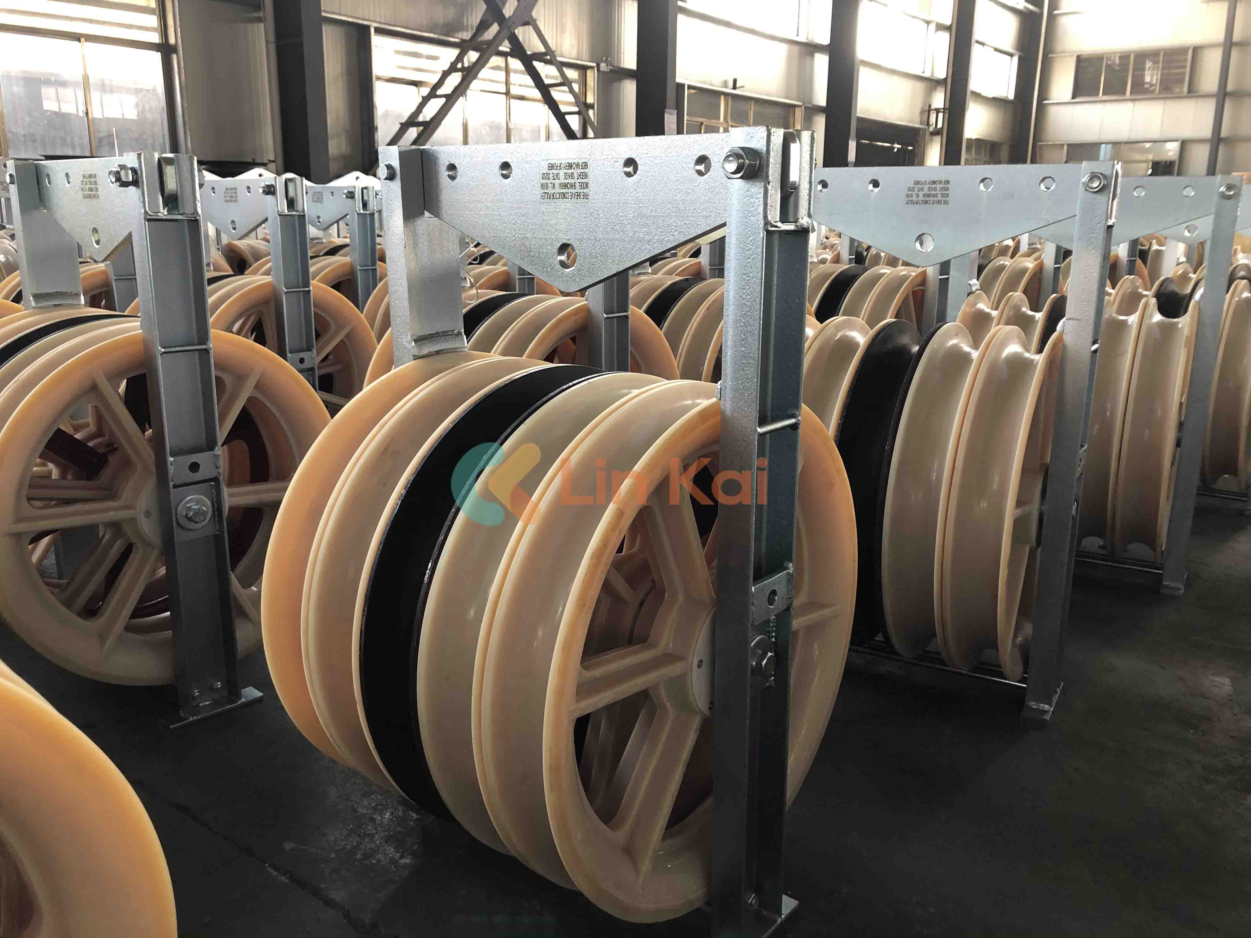 Các ứng dụng và ưu điểm của khối ròng rọc